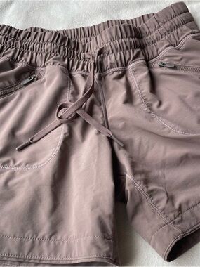 Zella Mauve Athletic Drawstring Running Shorts Medium